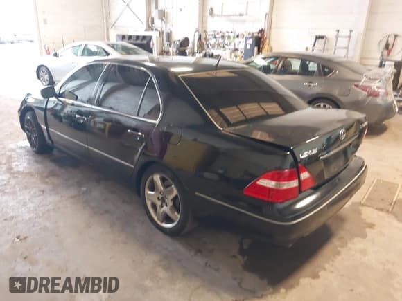 ✅ 2005 Lexus LS 430 • VIN: JTHBN36FX55028811 • Лот: 43000776. Опубликован ранее на IAAI с пробегом 260 139 миль. Бесплатный доступ к архиву аукционных продаж из США и подробный отчёт об истории автомобиля на DreamBid. Изображение 3.