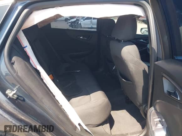 2019 Chevrolet Malibu LT z VIN 1G1ZD5ST7KF179775, wystawiony jako IAAI lot #43187625 z przebiegiem 126 840 mil mil oraz . Historia ofert i sprzedaży dostępna na DreamBid. Obrazek 8.