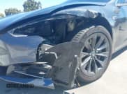 ✅ 2017 Tesla Model S 60 • VIN: 5YJSA1E16HF231186 • Lot: 43155342. Wystawiony na IAAI z przebiegiem 95 418 mil. Bezpłatny archiwum sprzedaży aukcyjnych z USA i szczegółowy raport historii pojazdu na DreamBid. Zdjęcie 6.