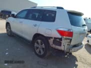 ✅ 2013 Toyota Highlander Limited • VIN: 5TDYK3EH0DS104469 • Лот: 43171031. Опубликован ранее на IAAI с пробегом 108 728 миль. Бесплатный доступ к архиву аукционных продаж из США и подробный отчёт об истории автомобиля на DreamBid. Изображение 3.
