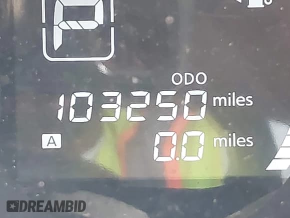 ✅ 2018 Nissan Note SV • VIN: 3N1CE2CPXJL354053 • Lot: 43216936. Listed on IAAI with 103,250 mi. Free auction sales archive from the USA and detailed vehicle history report at DreamBid. Image 16.