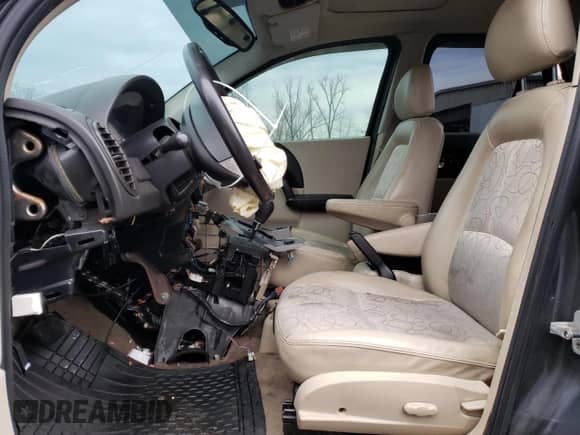 2004 Saturn VUE V6 z VIN 5GZCZ63434S822160, wystawiony jako Copart lot #83858724 z przebiegiem Nie podano mil oraz Nie do naprawy • Non repairable. Historia ofert i sprzedaży dostępna na DreamBid. Obrazek 7.