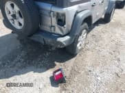 ✅ 2020 Jeep Wrangler Unlimited Sport S • VIN: 1C4HJXDN2LW160395 • Lot: 42977253. Wystawiony na IAAI z przebiegiem 112 073 mil. Bezpłatny archiwum sprzedaży aukcyjnych z USA i szczegółowy raport historii pojazdu na DreamBid. Zdjęcie 12.