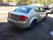 ✅ 2010 Dodge Avenger SXT • VIN: 1B3CC4FB7AN236283 • Лот: 43448189. Опубликован ранее на IAAI с пробегом 248 422 миль. Бесплатный доступ к архиву аукционных продаж из США и подробный отчёт об истории автомобиля на DreamBid. Изображение 4.