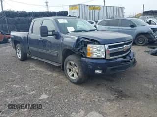 2009 Chevrolet Silverado 1500 LTZ z VIN 1GCEK39J19Z227509, wystawiony jako IAAI lot #43339769 z przebiegiem 98 235 mil mil oraz . Historia ofert i sprzedaży dostępna na DreamBid. Obrazek 1.