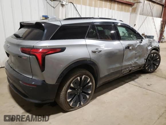 2024 Chevrolet Blazer EV eAWD RS z VIN 3GNKDCRJ8RS249637, wystawiony jako Copart lot #90114705 z przebiegiem 18 802 mil mil oraz Czysty tytuł • Clean title. Historia ofert i sprzedaży dostępna na DreamBid. Obrazek 3.