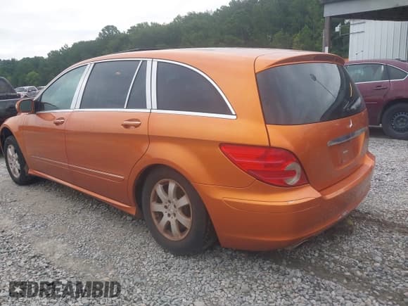 ✅ 2006 Mercedes-Benz R 5.0L • VIN: 4JGCB75E36A016499 • Lot: 42926824. Wystawiony na IAAI z przebiegiem 241 362 mil. Bezpłatny archiwum sprzedaży aukcyjnych z USA i szczegółowy raport historii pojazdu na DreamBid. Zdjęcie 3.