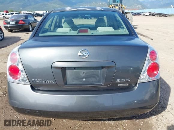 ✅ 2006 Nissan Altima S • VIN: 1N4AL11D16N367784 • Lot: 42290567. Listed on IAAI with 150,523 mi. Free auction sales archive from the USA and detailed vehicle history report at DreamBid. Image 17.