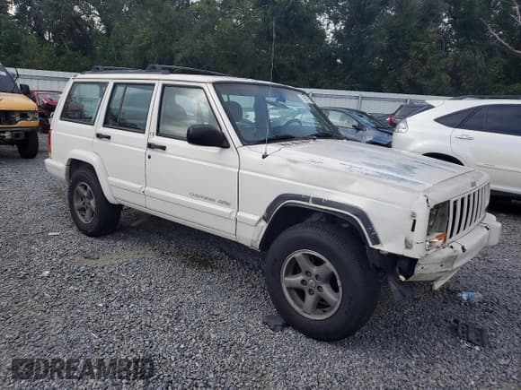 ✅ 1999 Jeep Cherokee Sport • VIN: 1J4FT68S9XL584539 • Lot: 85557955. Listed on Copart with 293,468 mi. Free auction sales archive from the USA and detailed vehicle history report at DreamBid. Image 4.