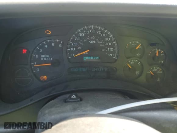 ✅ 2005 Chevrolet Silverado 1500 Z71 • VIN: 2GCEK13T351136338 • Лот: 74904704. Опубликован ранее на Copart с пробегом 134 339 миль. Бесплатный доступ к архиву аукционных продаж из США и подробный отчёт об истории автомобиля на DreamBid. Изображение 9.