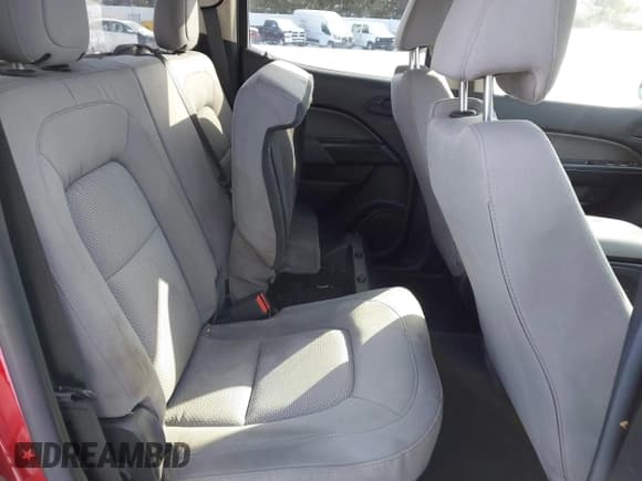 ✅ 2016 Chevrolet Colorado 2WD WT • VIN: 1GCGSBEA9G1120809 • Lot: 41569619. Listed on IAAI with 215,684 mi. Free auction sales archive from the USA and detailed vehicle history report at DreamBid. Image 8.