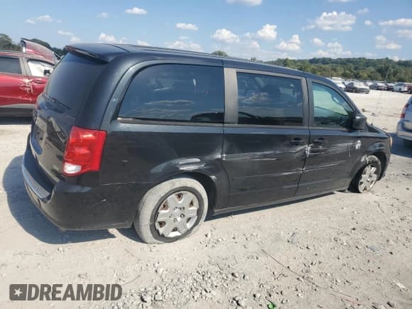 ✅ 2011 Dodge Grand Caravan Express • VIN: 2D4RN4DG0BR732826 • Lot: 85312185. Wystawiony na Copart z przebiegiem 91 244 mil. Bezpłatny archiwum sprzedaży aukcyjnych z USA i szczegółowy raport historii pojazdu na DreamBid. Zdjęcie 3.