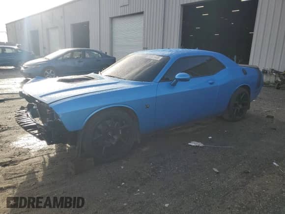 2015 Dodge Challenger R/T Scat Pack Shaker с VIN 2C3CDZFJXFH849650, выставлен на аукционе Copart как лот 84923495 с пробегом 37 137 миль миль и Списание • Salvage title. История ставок и продаж доступна на DreamBid. Изображение 1.