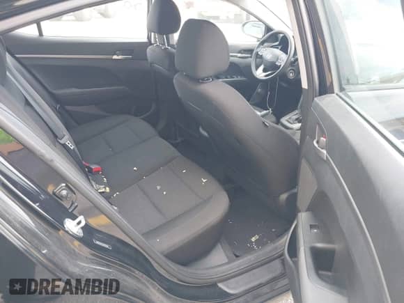 ✅ 2020 Hyundai Elantra SE • VIN: 5NPD74LF5LH592636 • Lot: 42700182. Wystawiony na IAAI z przebiegiem 73 792 mil mil. Skorzystaj z bezpłatnego archiwum sprzedaży aukcyjnych z USA i zobacz szczegółowy raport historii pojazdu na DreamBid. Zdjęcie 8.