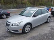 ✅ 2014 Chevrolet Cruze LS • VIN: 1G1PA5SHXE7478705 • Лот: 43540857. Опубликован ранее на IAAI с пробегом 164 841 миль. Бесплатный доступ к архиву аукционных продаж из США и подробный отчёт об истории автомобиля на DreamBid. Изображение 2.