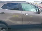 ✅ 2014 Buick Encore • VIN: KL4CJESB0EB610993 • Lot: 43288005. Wystawiony na IAAI z przebiegiem 83 934 mil. Bezpłatny archiwum sprzedaży aukcyjnych z USA i szczegółowy raport historii pojazdu na DreamBid. Zdjęcie 13.