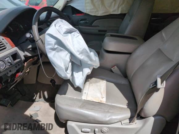 2009 Chevrolet Tahoe LTZ с VIN 1GNFC33019R141531, выставлен на аукционе Copart как лот 64512675 с пробегом Не указан миль и Списание • Salvage title. История ставок и продаж доступна на DreamBid. Изображение 7.