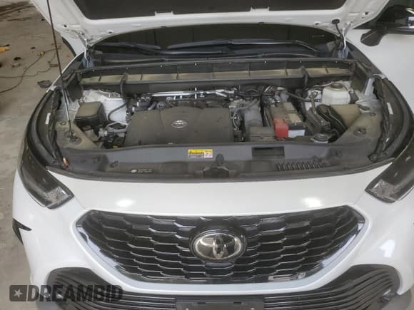 ✅ 2022 Toyota Highlander XSE • VIN: 5TDLZRBH2NS206872 • Lot: 59870635. Listed on Copart with 45,014 mi. Free auction sales archive from the USA and detailed vehicle history report at DreamBid. Image 12.