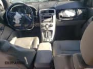 ✅ 2006 Chevrolet Equinox LT • VIN: 2CNDL63F666105715 • Лот: 77543164. Опубликован ранее на Copart с пробегом Не указан. Бесплатный доступ к архиву аукционных продаж из США и подробный отчёт об истории автомобиля на DreamBid. Изображение 8.