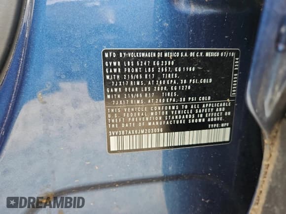 ✅ 2018 Volkswagen Tiguan SEL • VIN: 3VV3B7AX6JM203096 • Лот: 84538735. Опубликован ранее на Copart с пробегом 105 482 миль. Бесплатный доступ к архиву аукционных продаж из США и подробный отчёт об истории автомобиля на DreamBid. Изображение 13.