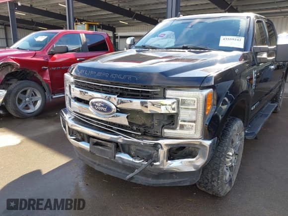 ✅ 2019 Ford F-250 XLT • VIN: 1FT7W2BT5KEC74218 • Lot: 43559242. Wystawiony na IAAI z przebiegiem 92 232 mil. Bezpłatny archiwum sprzedaży aukcyjnych z USA i szczegółowy raport historii pojazdu na DreamBid. Zdjęcie 6.