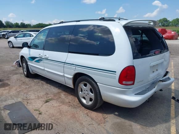 ✅ 2000 Dodge Caravan SE • VIN: 1B4GP44R6YB688397 • Лот: 42977835. Опубликован ранее на IAAI с пробегом 106 610 миль. Бесплатный доступ к архиву аукционных продаж из США и подробный отчёт об истории автомобиля на DreamBid. Изображение 3.