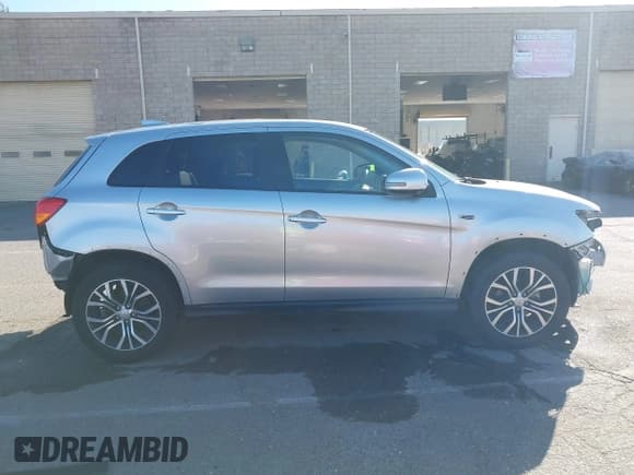 ✅ 2018 Mitsubishi Outlander SE • VIN: JA4AP3AW9JZ036006 • Lot: 42278902. Listed on IAAI with 72,250 mi. Free auction sales archive from the USA and detailed vehicle history report at DreamBid. Image 14.