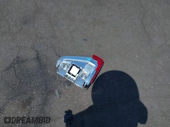 ✅ 2022 Ford F-150 XL • VIN: 1FTEX1EP3NKE22465 • Lot: 42179153. Listed on IAAI with 26,500 mi. Free auction sales archive from the USA and detailed vehicle history report at DreamBid. Image 12.