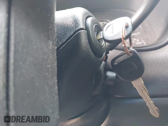 ✅ 2002 Chevrolet Silverado 1500 LS • VIN: 1GCEC19W52Z117677 • Lot: 43555653. Listed on IAAI with 361,829 mi. Free auction sales archive from the USA and detailed vehicle history report at DreamBid. Image 11.