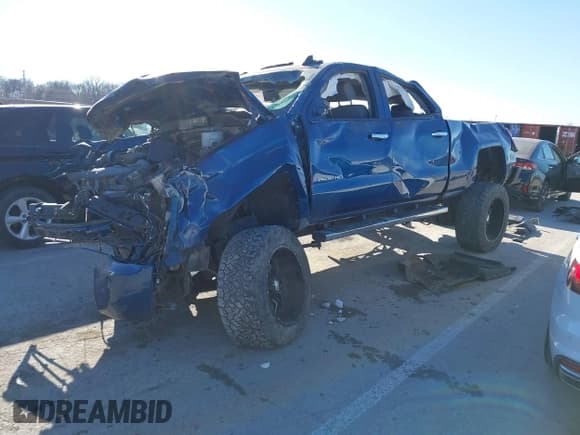 ✅ 2017 Chevrolet Silverado 2500HD Work Truck • VIN: 1GC1KUEY1HF191604 • Lot: 41229847. Wystawiony na IAAI z przebiegiem 90 103 mil. Bezpłatny archiwum sprzedaży aukcyjnych z USA i szczegółowy raport historii pojazdu na DreamBid. Zdjęcie 2.