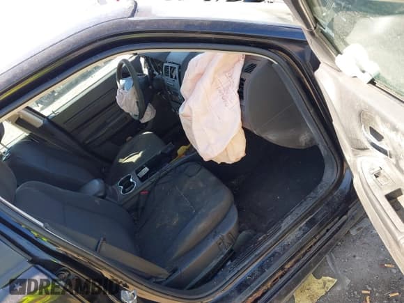 ✅ 2010 Dodge Charger Police • VIN: 2B3AA4CV0AH224092 • Лот: 41881563. Опубликован ранее на IAAI с пробегом 219 980 миль. Бесплатный доступ к архиву аукционных продаж из США и подробный отчёт об истории автомобиля на DreamBid. Изображение 5.