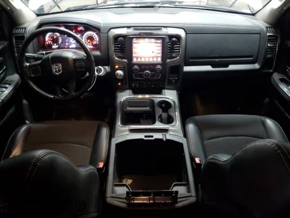 ✅ 2015 Ram 1500 Sport • VIN: 1C6RR7MT4FS777246 • Lot: 92667725. Listed on Copart with 121,669 mi. Free auction sales archive from the USA and detailed vehicle history report at DreamBid. Image 8.