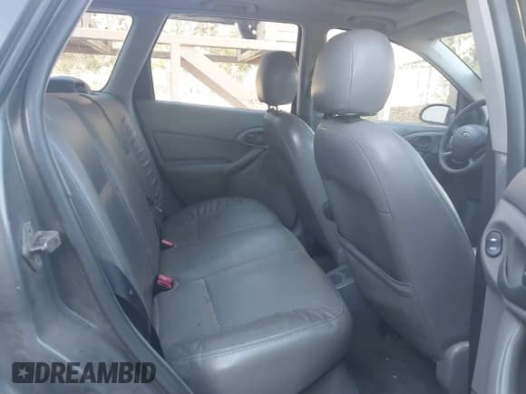 ✅ 2003 Ford Focus SE Fleet • VIN: 1FAFP36303W293074 • Lot: 43709410. Listed on IAAI with 260,595 mi. Free auction sales archive from the USA and detailed vehicle history report at DreamBid. Image 8.