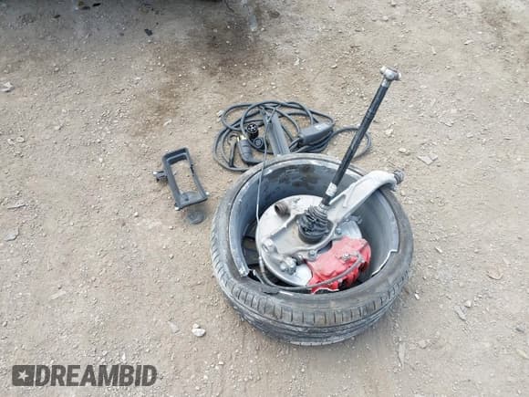 ✅ 2023 Tesla Model 3 Performance • VIN: 5YJ3E1EC1PF678145 • Lot: 42162597. Wystawiony na IAAI z przebiegiem 18 134 mil. Bezpłatny archiwum sprzedaży aukcyjnych z USA i szczegółowy raport historii pojazdu na DreamBid. Zdjęcie 11.