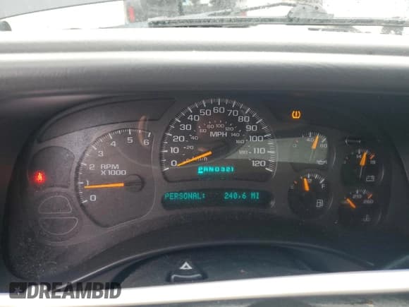 ✅ 2004 Chevrolet Suburban LS • VIN: 1GNFK16Z34J248881 • Лот: 86111424. Опубликован ранее на Copart с пробегом 260 006 миль. Бесплатный доступ к архиву аукционных продаж из США и подробный отчёт об истории автомобиля на DreamBid. Изображение 9.