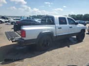 ✅ 2005 Dodge Dakota ST • VIN: 1D7HE28K15S304493 • Lot: 66843145. Wystawiony na Copart z przebiegiem 204 199 mil. Bezpłatny archiwum sprzedaży aukcyjnych z USA i szczegółowy raport historii pojazdu na DreamBid. Zdjęcie 3.