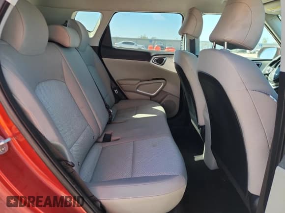 ✅ 2022 Kia Soul LX • VIN: KNDJ23AU4N7810683 • Lot: 89512085. Listed on Copart with 57,467 mi. Free auction sales archive from the USA and detailed vehicle history report at DreamBid. Image 10.