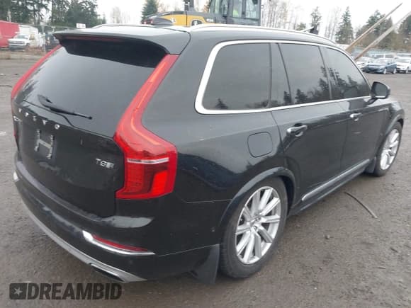 ✅ 2016 Volvo XC90 T8 Inscription • VIN: YV4BC0PL1G1053498 • Лот: 43811462. Опубликован ранее на IAAI с пробегом 117 924 миль. Бесплатный доступ к архиву аукционных продаж из США и подробный отчёт об истории автомобиля на DreamBid. Изображение 4.