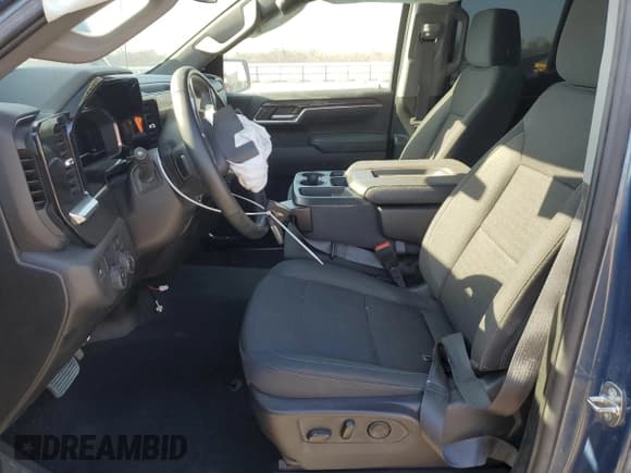 ✅ 2024 Chevrolet Silverado 1500 • VIN: 1GCRACE83RZ366886 • Лот: 42743435. Опубликован ранее на Copart с пробегом Не указан. Бесплатный доступ к архиву аукционных продаж из США и подробный отчёт об истории автомобиля на DreamBid. Изображение 7.