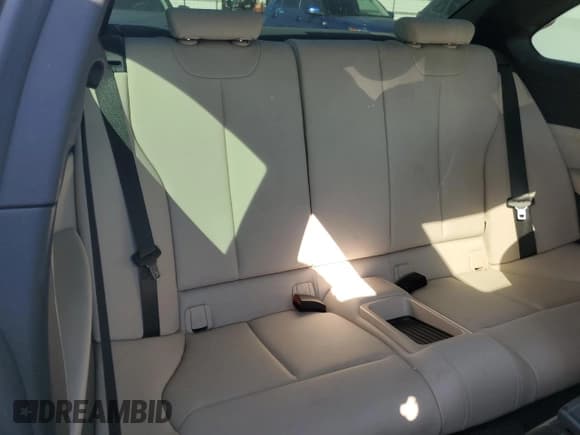 ✅ 2018 BMW 2 Series M240i • VIN: WBA2J5C53JVC07318 • Lot: 82324765. Listed on Copart with 55,483 mi. Free auction sales archive from the USA and detailed vehicle history report at DreamBid. Image 10.