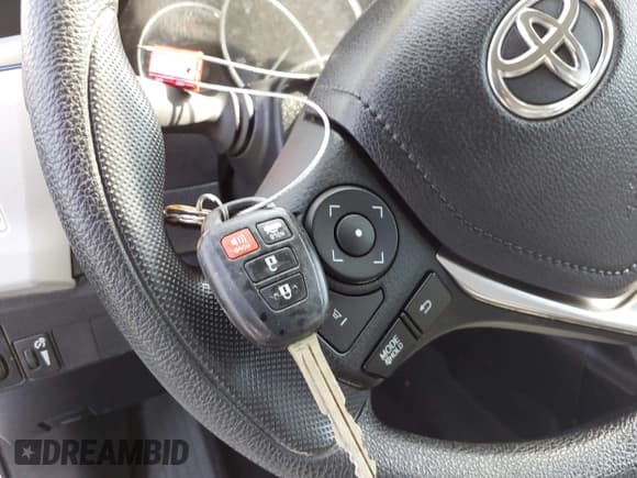 ✅ 2015 Toyota Corolla LE • VIN: 2T1BURHE4FC298908 • Лот: 42694151. Опубликован ранее на IAAI с пробегом Не указан. Бесплатный доступ к архиву аукционных продаж из США и подробный отчёт об истории автомобиля на DreamBid. Изображение 11.