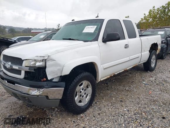 ✅ 2004 Chevrolet Silverado 1500 LS • VIN: 1GCEK19T34E202018 • Lot: 43521845. Wystawiony na IAAI z przebiegiem 199 020 mil. Bezpłatny archiwum sprzedaży aukcyjnych z USA i szczegółowy raport historii pojazdu na DreamBid. Zdjęcie 2.