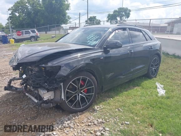 ✅ 2023 Audi Q8 Prestige • VIN: WA1FVBF15PD029594 • Lot: 42753880. Wystawiony na IAAI z przebiegiem 35 830 mil. Bezpłatny archiwum sprzedaży aukcyjnych z USA i szczegółowy raport historii pojazdu na DreamBid. Zdjęcie 17.