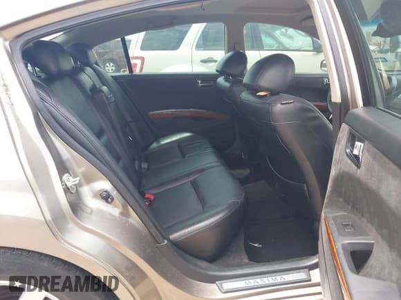 ✅ 2005 Nissan Maxima SL • VIN: 1N4BA41E85C812598 • Lot: 42679957. Listed on IAAI with 165,638 mi. Free auction sales archive from the USA and detailed vehicle history report at DreamBid. Image 8.