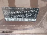 ✅ 2014 Volkswagen Jetta TDI w/Premium/Nav • VIN: 3VWLL7AJ8EM387791 • Lot: 42555967. Listed on IAAI with 218,829 mi. Free auction sales archive from the USA and detailed vehicle history report at DreamBid. Image 9.