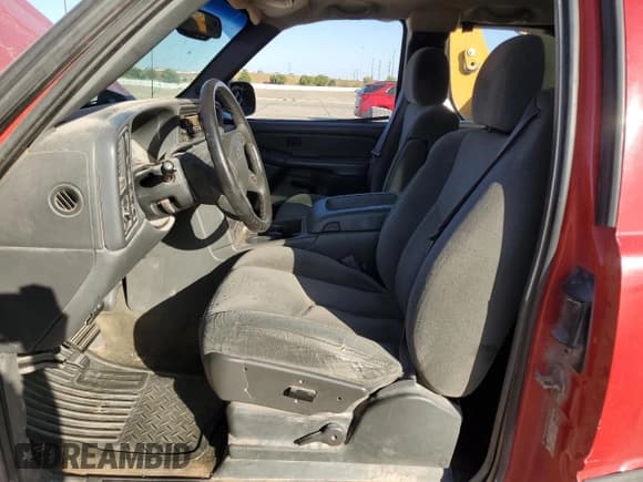 ✅ 2004 Chevrolet Silverado 1500 LS • VIN: 2GCEC19TX41339861 • Лот: 77693614. Опубликован ранее на Copart с пробегом Не указан. Бесплатный доступ к архиву аукционных продаж из США и подробный отчёт об истории автомобиля на DreamBid. Изображение 7.