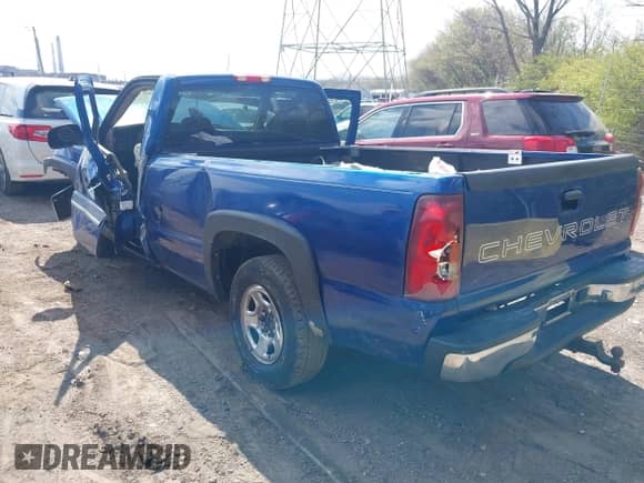 2003 Chevrolet Silverado 1500 LS с VIN 1GCEC14XX3Z279418, выставлен на аукционе IAAI как лот 42022868 с пробегом Не указан миль и . История ставок и продаж доступна на DreamBid. Изображение 3.