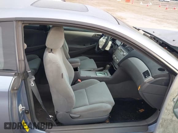 ✅ 2005 Toyota Solara SE • VIN: 4T1CE38PX5U515648 • Lot: 41341862. Listed on IAAI with 120,214 mi. Free auction sales archive from the USA and detailed vehicle history report at DreamBid. Image 5.