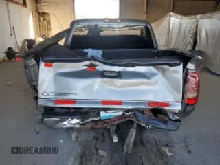 2006 Chevrolet Silverado 1500 LT3 z VIN 2GCEK13T661190377, wystawiony jako Copart lot #85570405 z przebiegiem Nie podano mil oraz Szkoda całkowita • Salvage title. Historia ofert i sprzedaży dostępna na DreamBid. Obrazek 6.