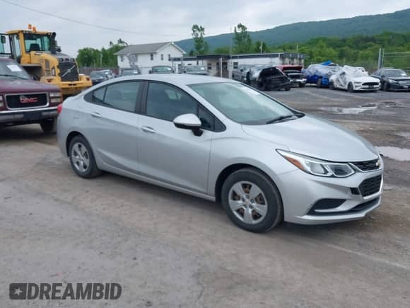 2017 Chevrolet Cruze LS с VIN 1G1BB5SM4H7220995, выставлен на аукционе IAAI как лот 42289804 с пробегом 89 922 миль миль и . История ставок и продаж доступна на DreamBid. Изображение 1.